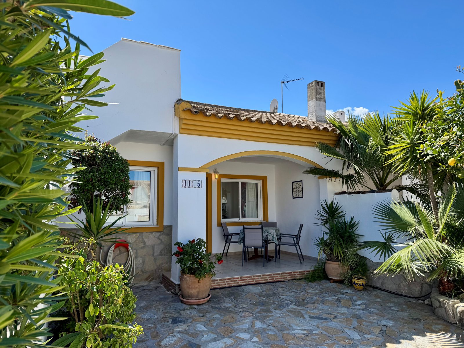 EL VERGEL - Gemütliche kleine Villa nur 600 m vom feinsandigen Strand