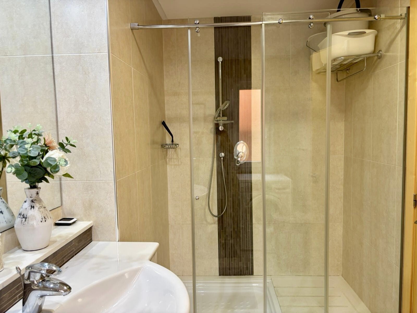 Apartment mit Tiefgaragenstellplatz und Pool in der Anlage Flamingo Hills