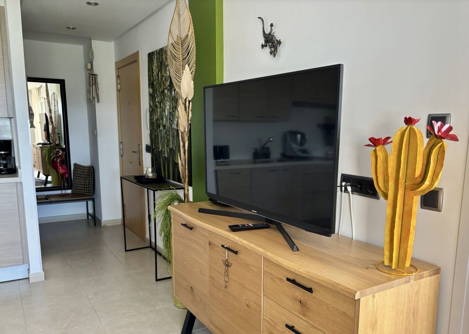 Apartment mit Tiefgaragenstellplatz und Pool in der Anlage Flamingo Hills