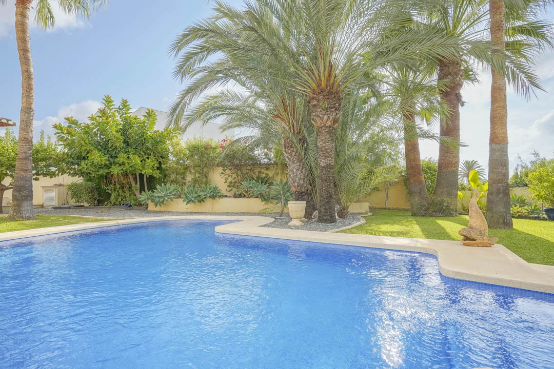 6054BEN Traditionelle spanische Villa zum Verkauf in Benissa