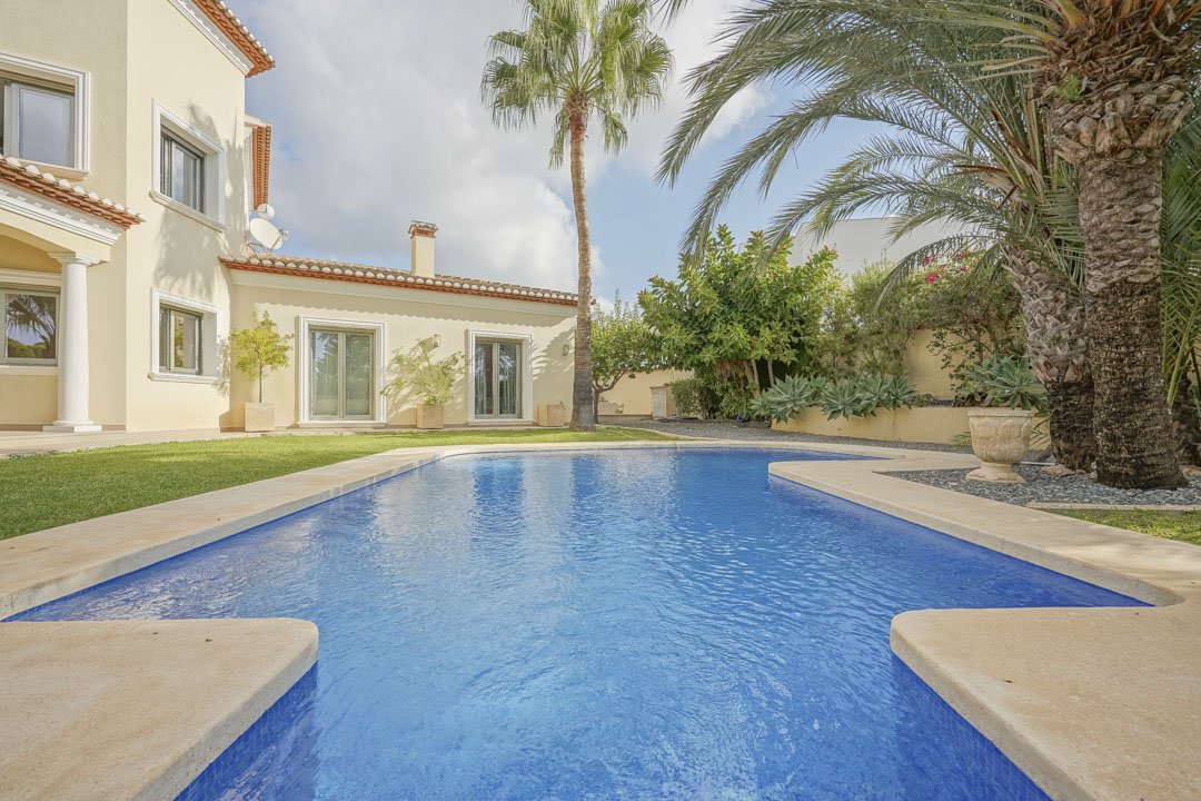 6054BEN Traditionelle spanische Villa zum Verkauf in Benissa