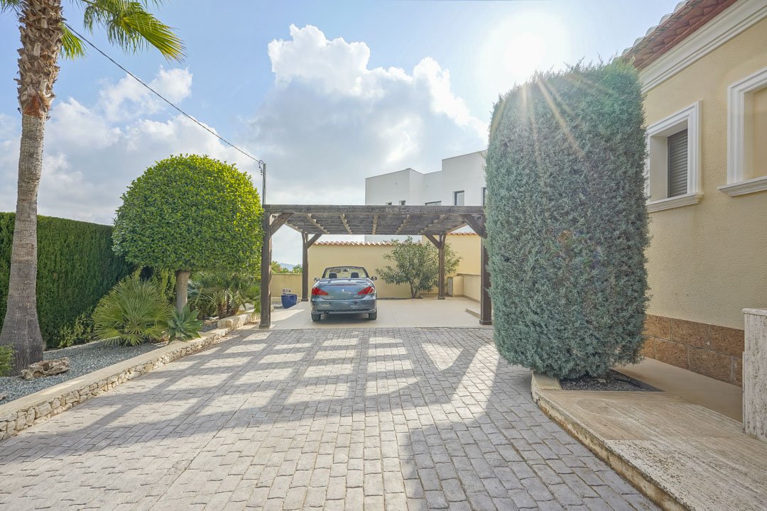 6054BEN Traditionelle spanische Villa zum Verkauf in Benissa