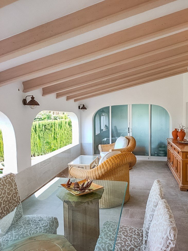 4196JAV Villa mit separater Wohnung zum Verkauf in Jávea