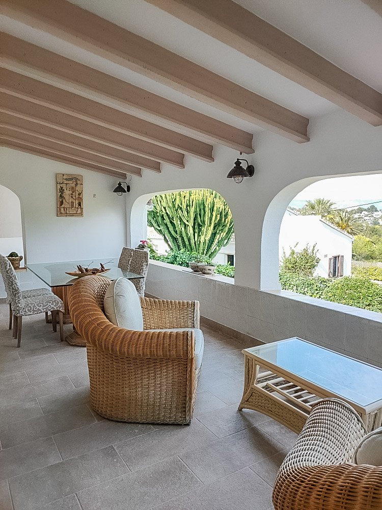 4196JAV Villa mit separater Wohnung zum Verkauf in Jávea