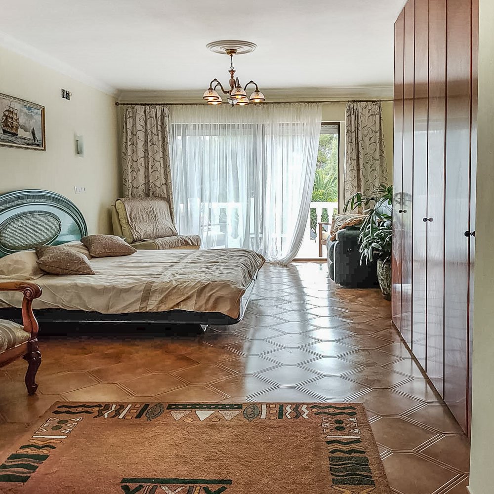 4196JAV Villa mit separater Wohnung zum Verkauf in Jávea