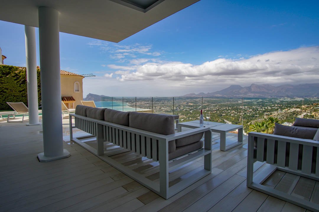7056ALT Moderne Villa mit Berg- und Meerblick in Altea Hills zu verkaufen