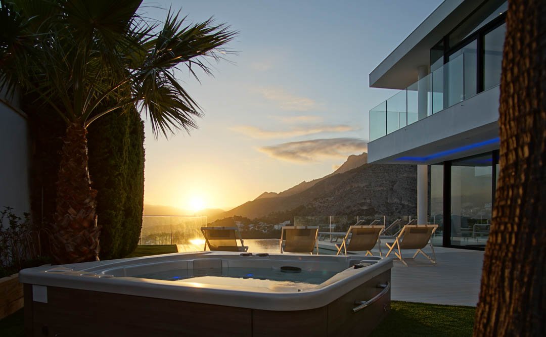 7056ALT Moderne Villa mit Berg- und Meerblick in Altea Hills zu verkaufen