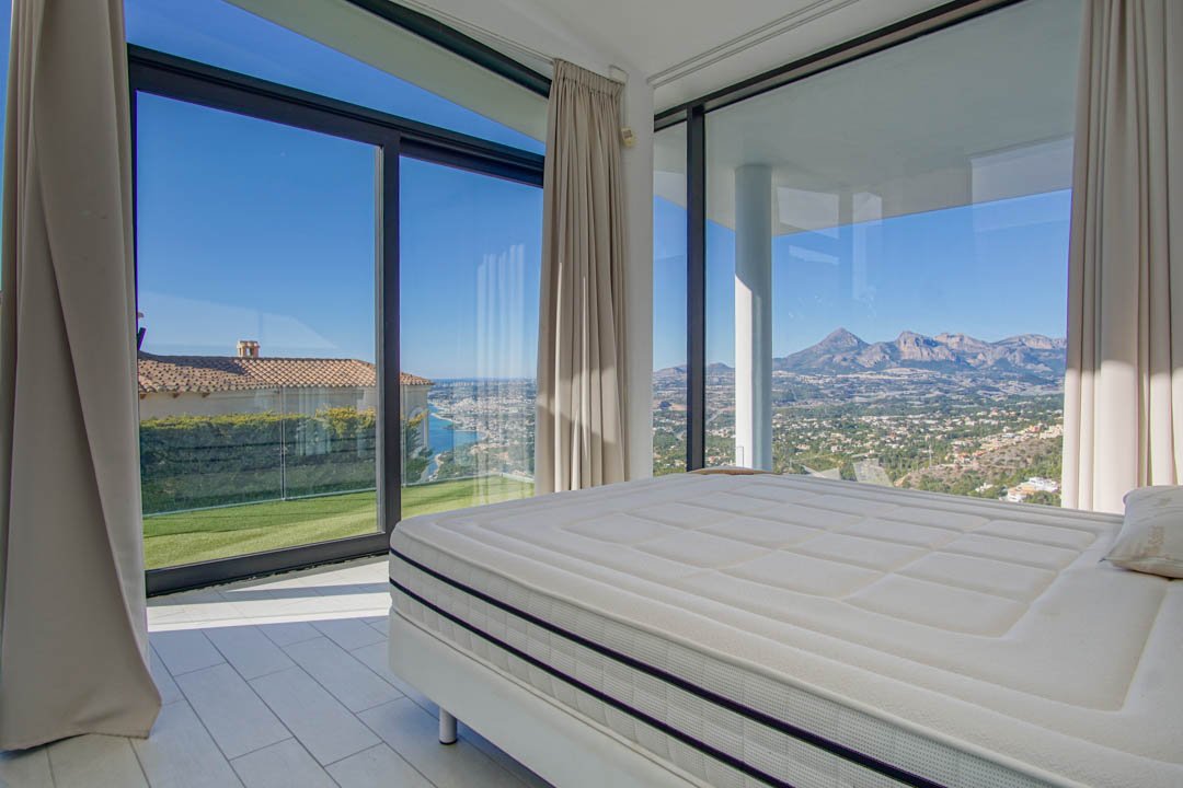 7056ALT Moderne Villa mit Berg- und Meerblick in Altea Hills zu verkaufen