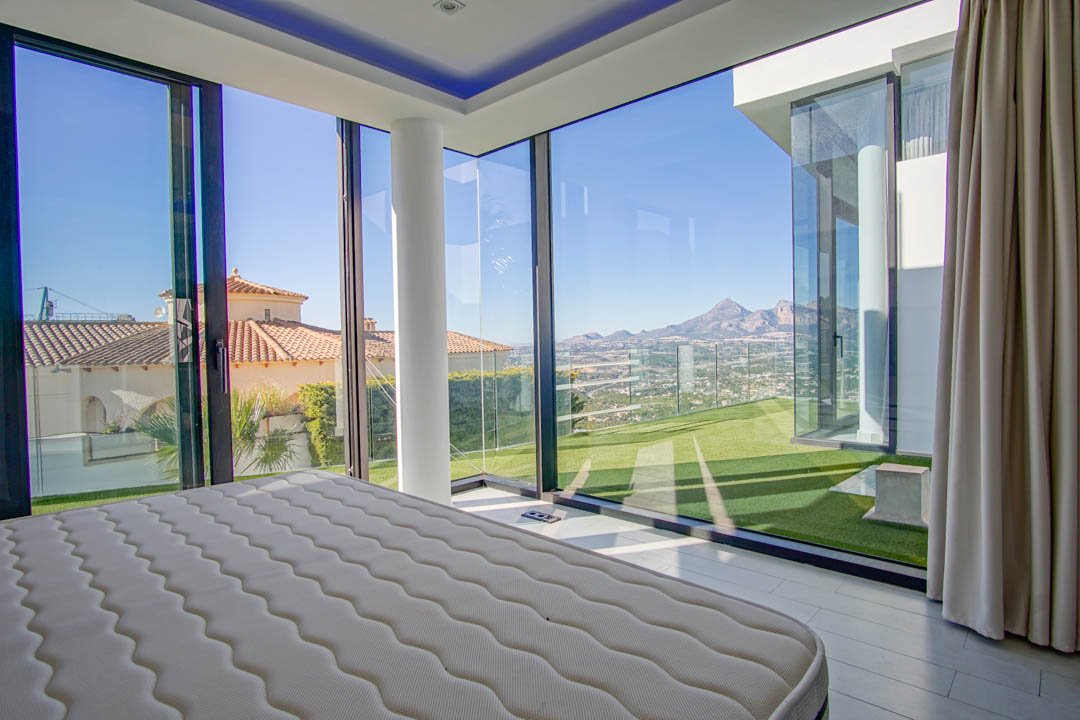 7056ALT Moderne Villa mit Berg- und Meerblick in Altea Hills zu verkaufen
