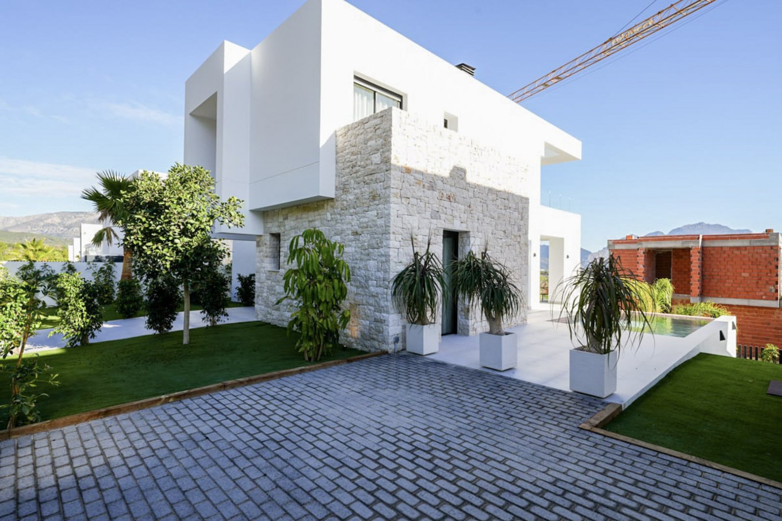 4503POL Moderne Neubauvilla zum Verkauf in Polop