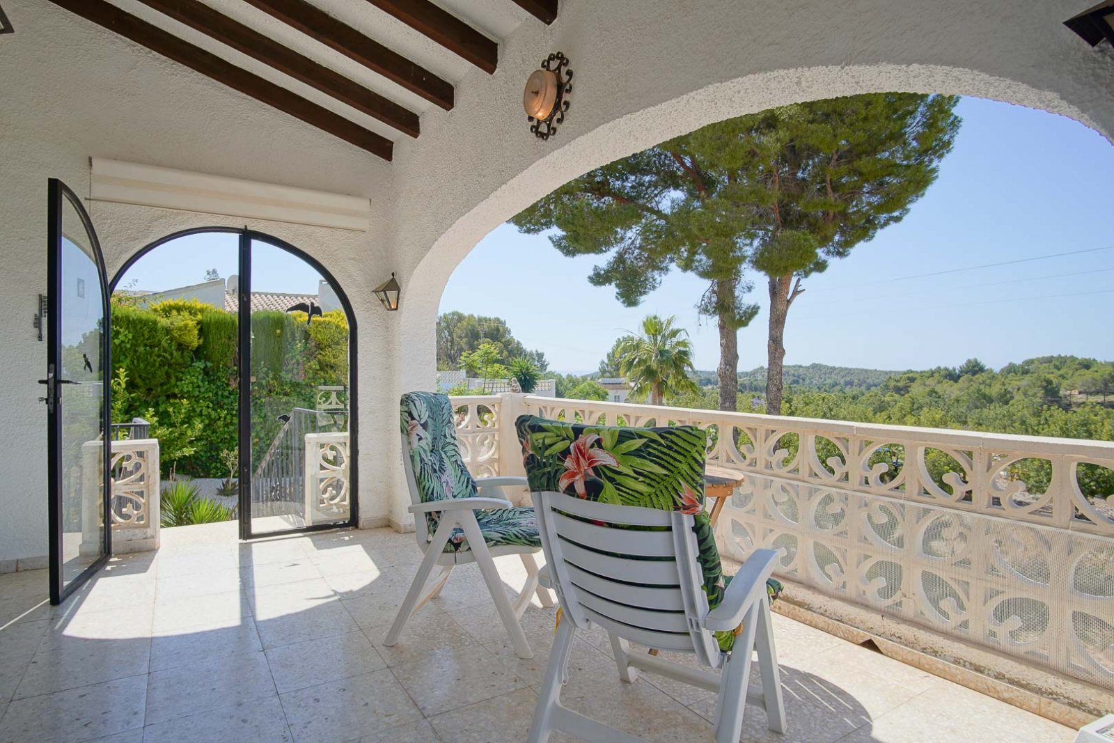 C4XY8271ALT Traditionelle Villa mit Tal- und teilweisem Meerblick in Altea zu verkaufen.