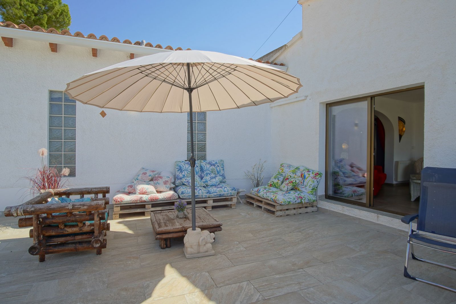 C4XY8271ALT Traditionelle Villa mit Tal- und teilweisem Meerblick in Altea zu verkaufen.