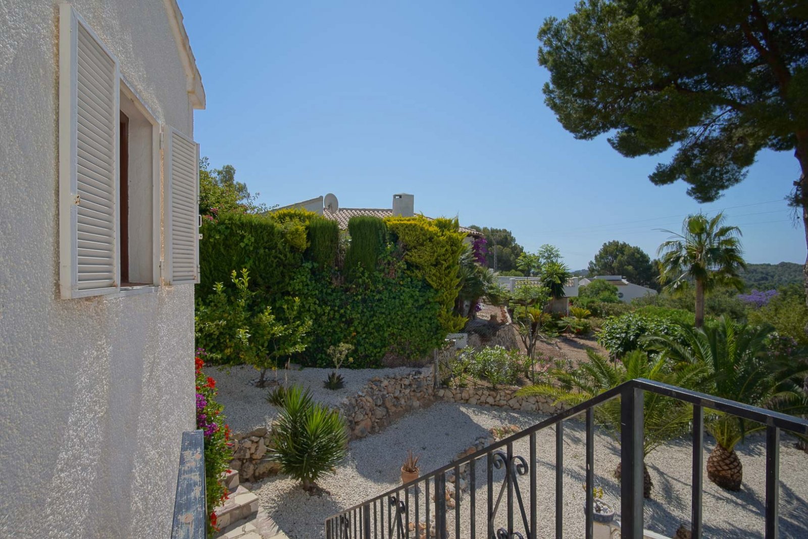 C4XY8271ALT Traditionelle Villa mit Tal- und teilweisem Meerblick in Altea zu verkaufen.