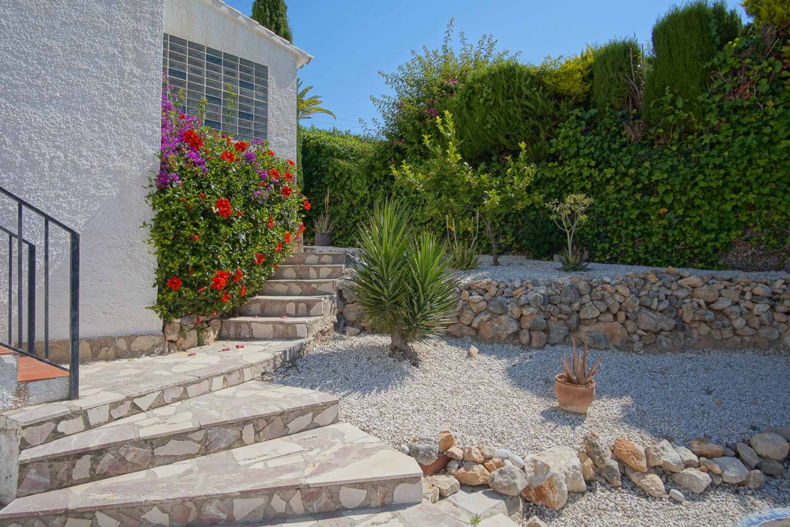 C4XY8271ALT Traditionelle Villa mit Tal- und teilweisem Meerblick in Altea zu verkaufen.