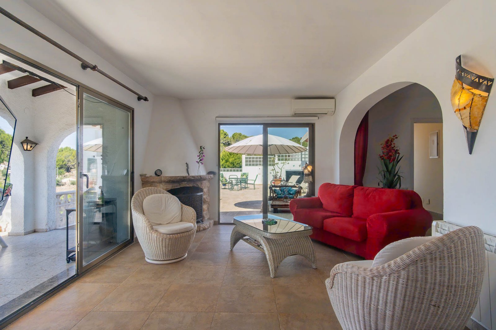 C4XY8271ALT Traditionelle Villa mit Tal- und teilweisem Meerblick in Altea zu verkaufen.
