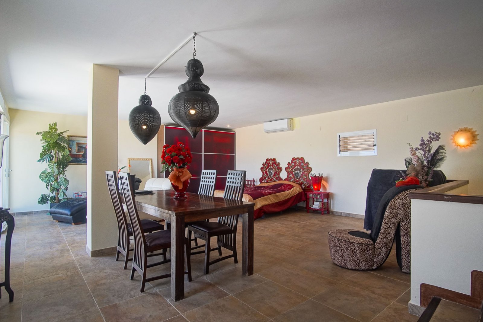 C4XY8271ALT Traditionelle Villa mit Tal- und teilweisem Meerblick in Altea zu verkaufen.