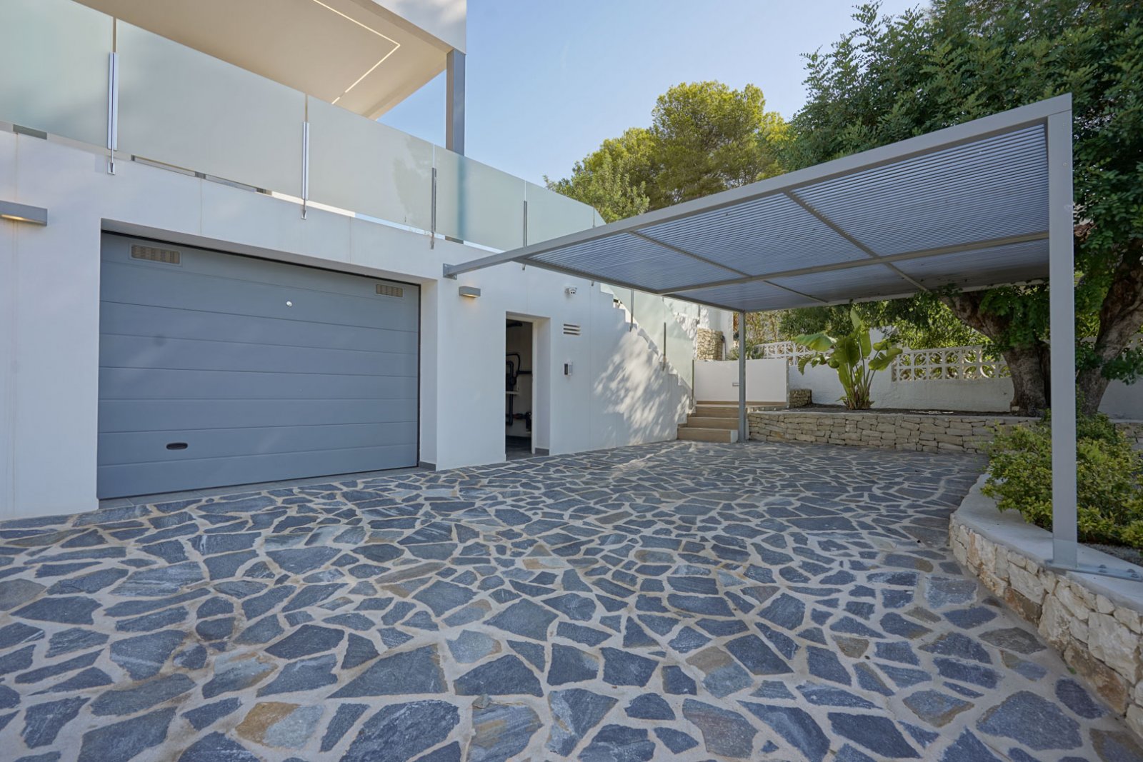 C4XY4581BEN Moderne Villa zum Verkauf in La Fustera Benissa