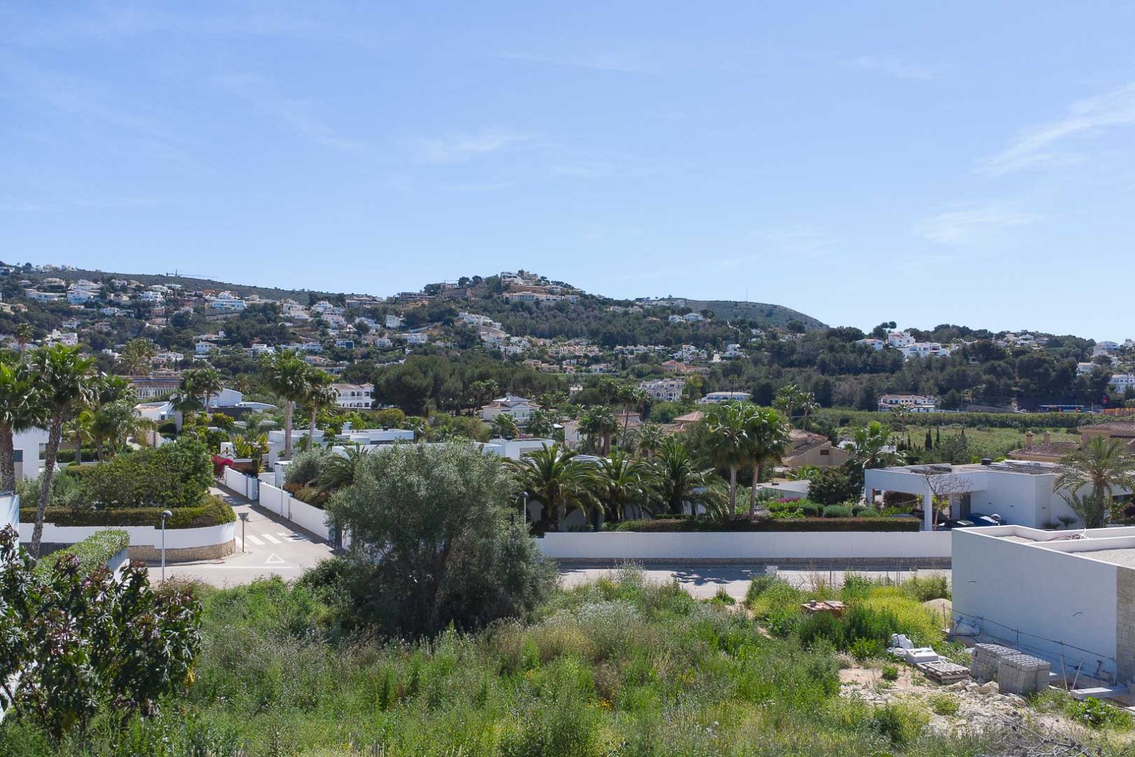 8209MOR Modernes Villenprojekt mit garantierter Lizenz zum Verkauf in Moraira.