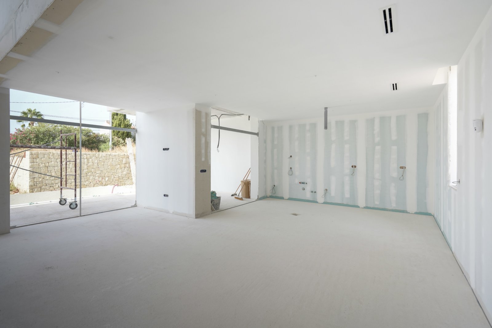 4570CAL Moderne Neubauvilla 500 m vom Strand entfernt, zu verkaufen in Calpe