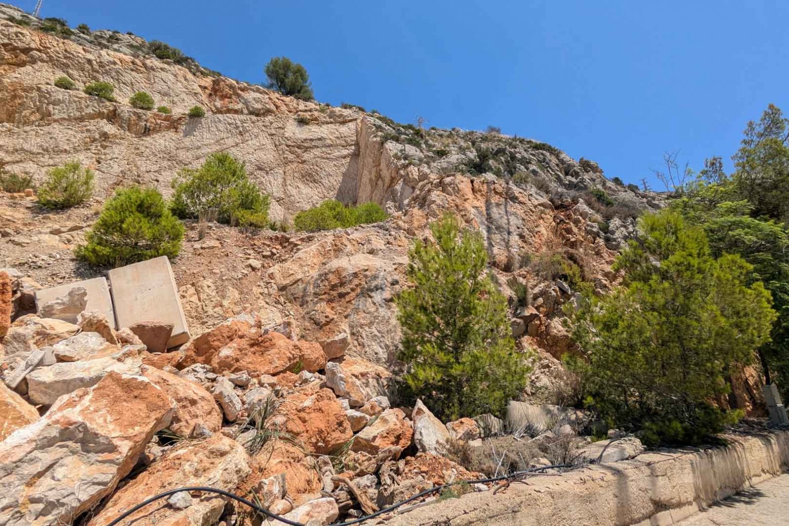 6150ALT Geräumiges Baugrundstück mit wunderschönem Meerblick zum Verkauf in Altea Hills