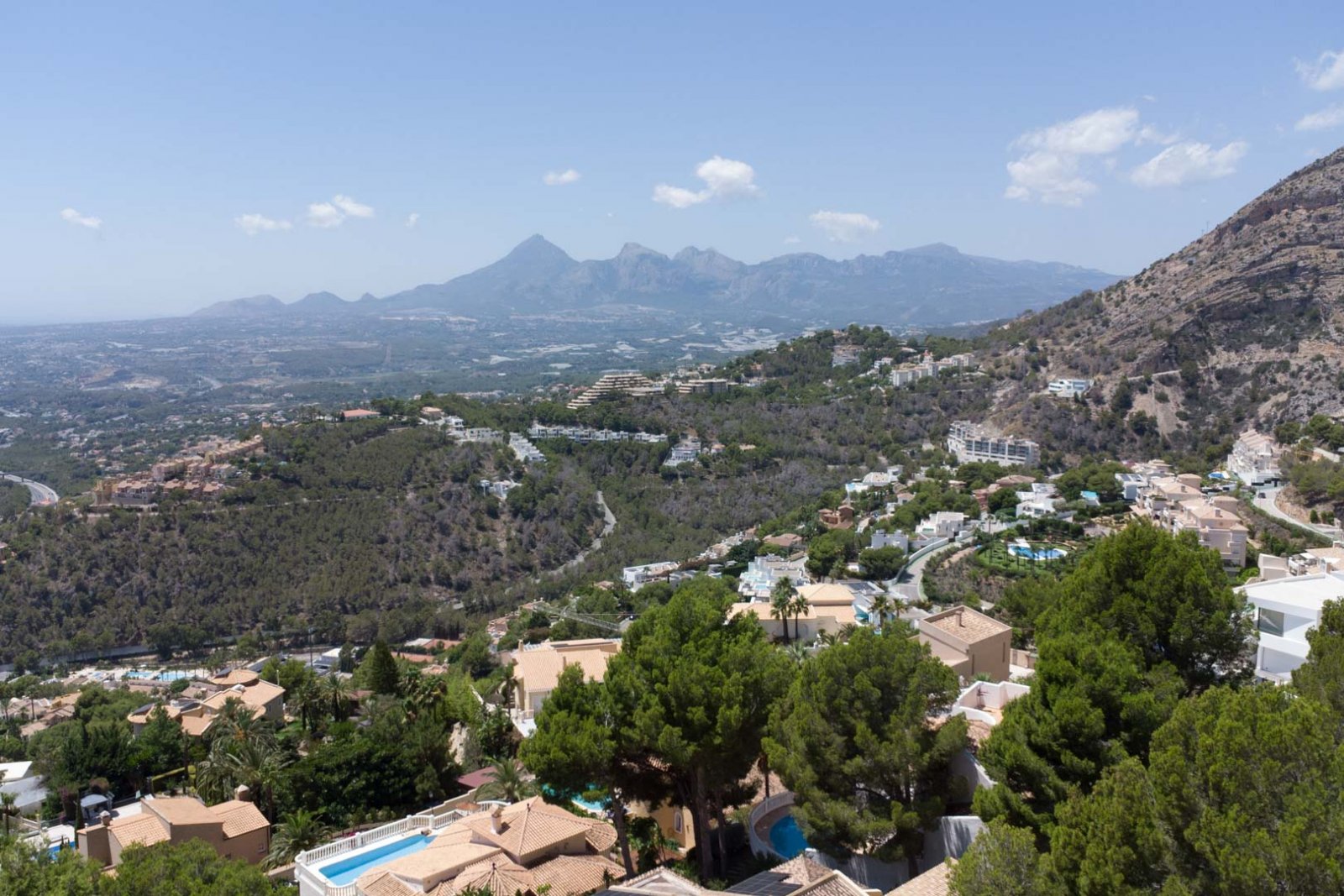 6150ALT Geräumiges Baugrundstück mit wunderschönem Meerblick zum Verkauf in Altea Hills