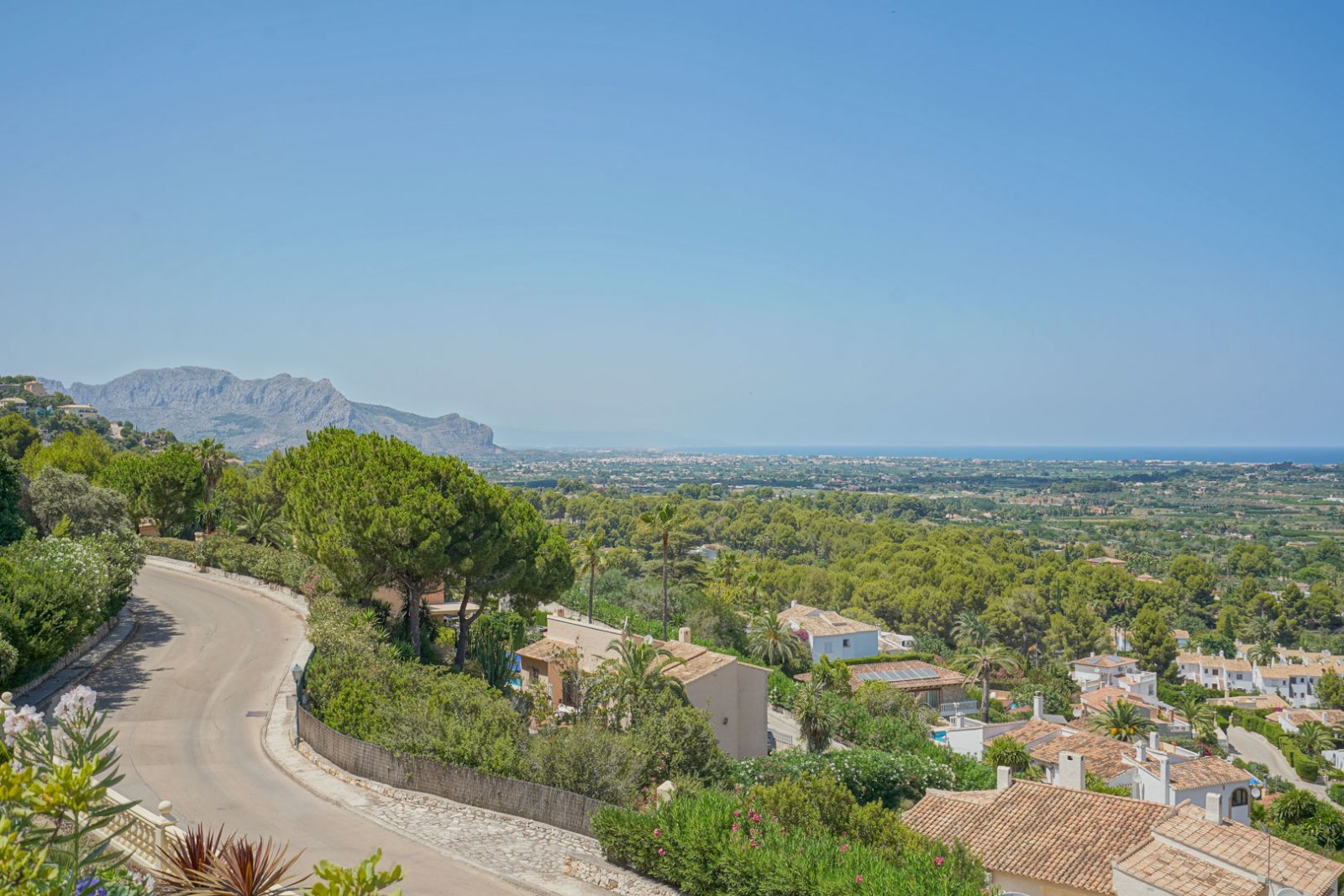8100SEL Große Luxusvilla in La Sella zu verkaufen