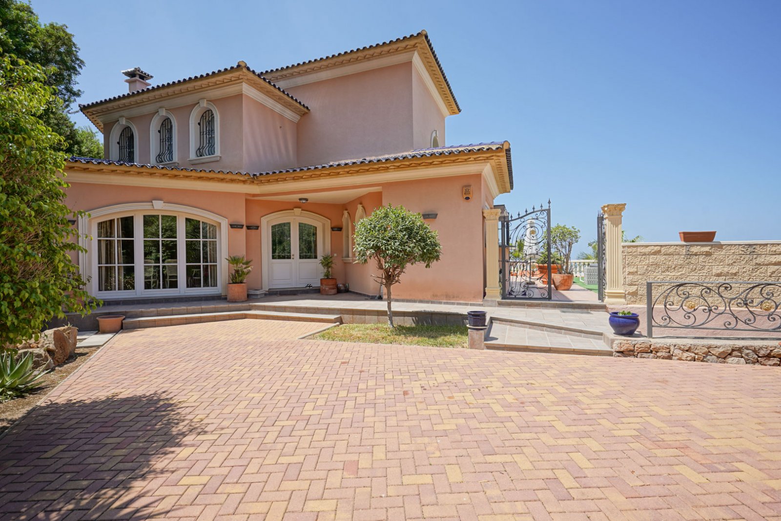 8100SEL Große Luxusvilla in La Sella zu verkaufen