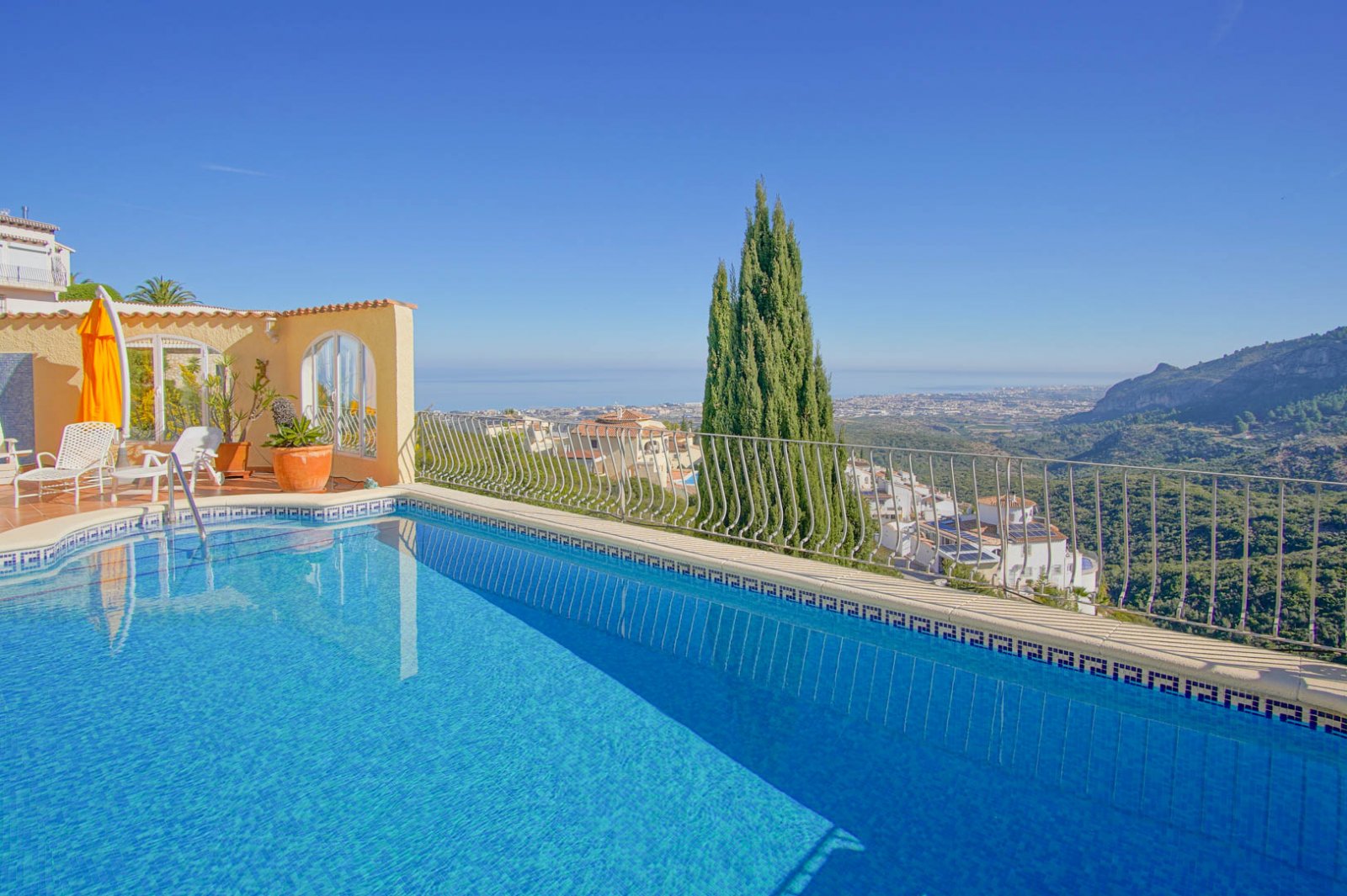 8152PEG Villa mit Meerblick zum Verkauf in Monte Pego