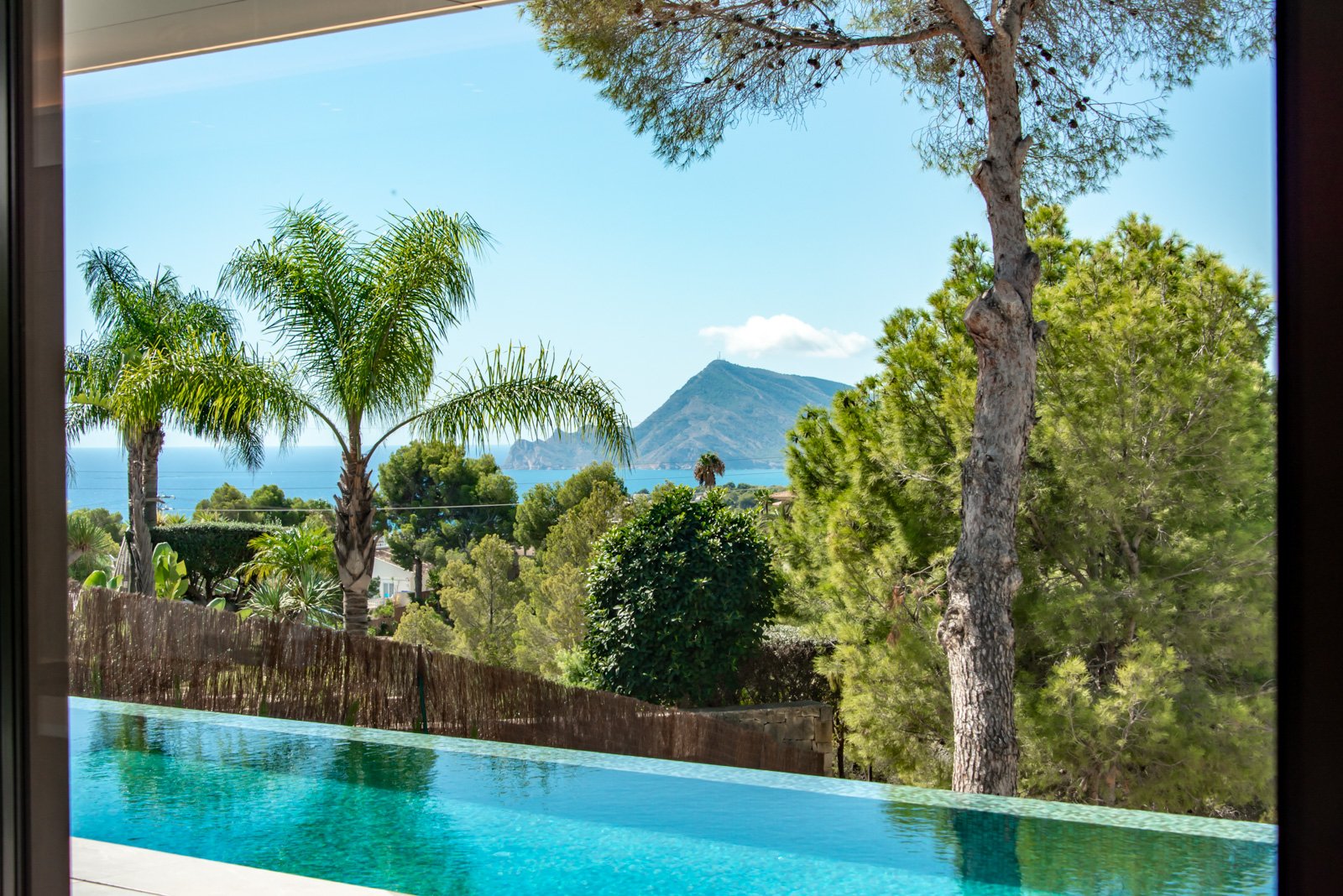 4405ALT Fantastische Neubauvilla mit Meerblick zum Verkauf in Altea