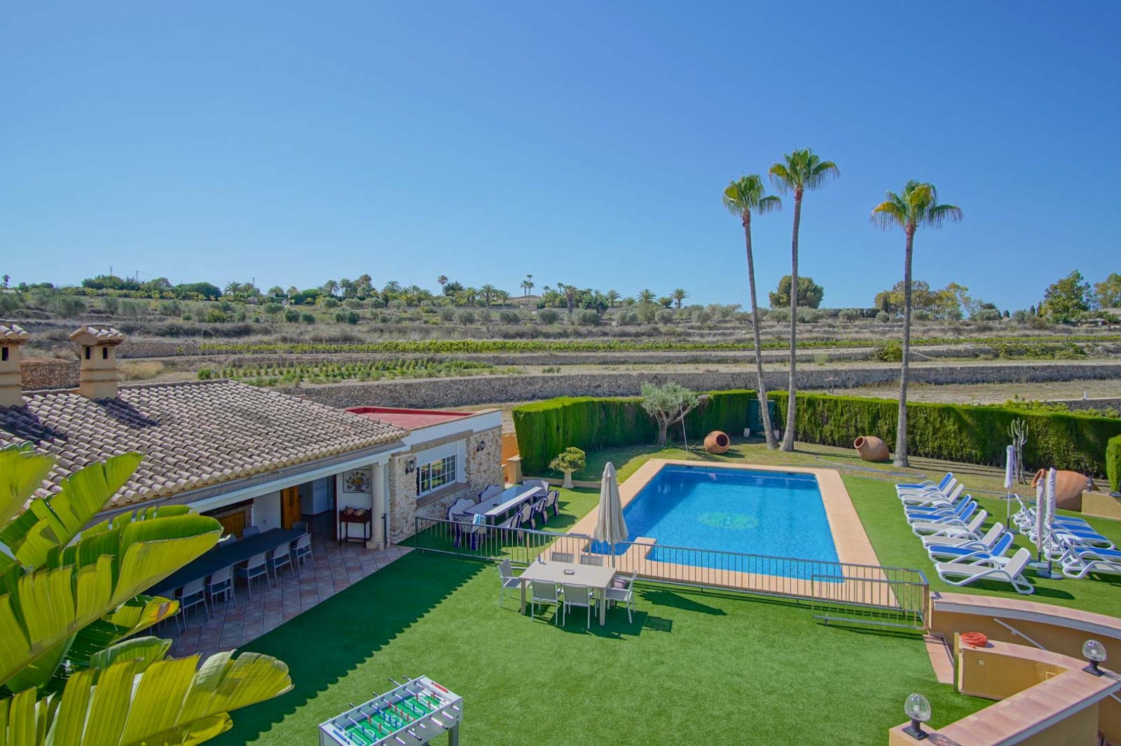 C3XY4422BEN Sehr große Villa mit 3 Gästehäusern auf 11.000 m2 zum Verkauf in Benissa
