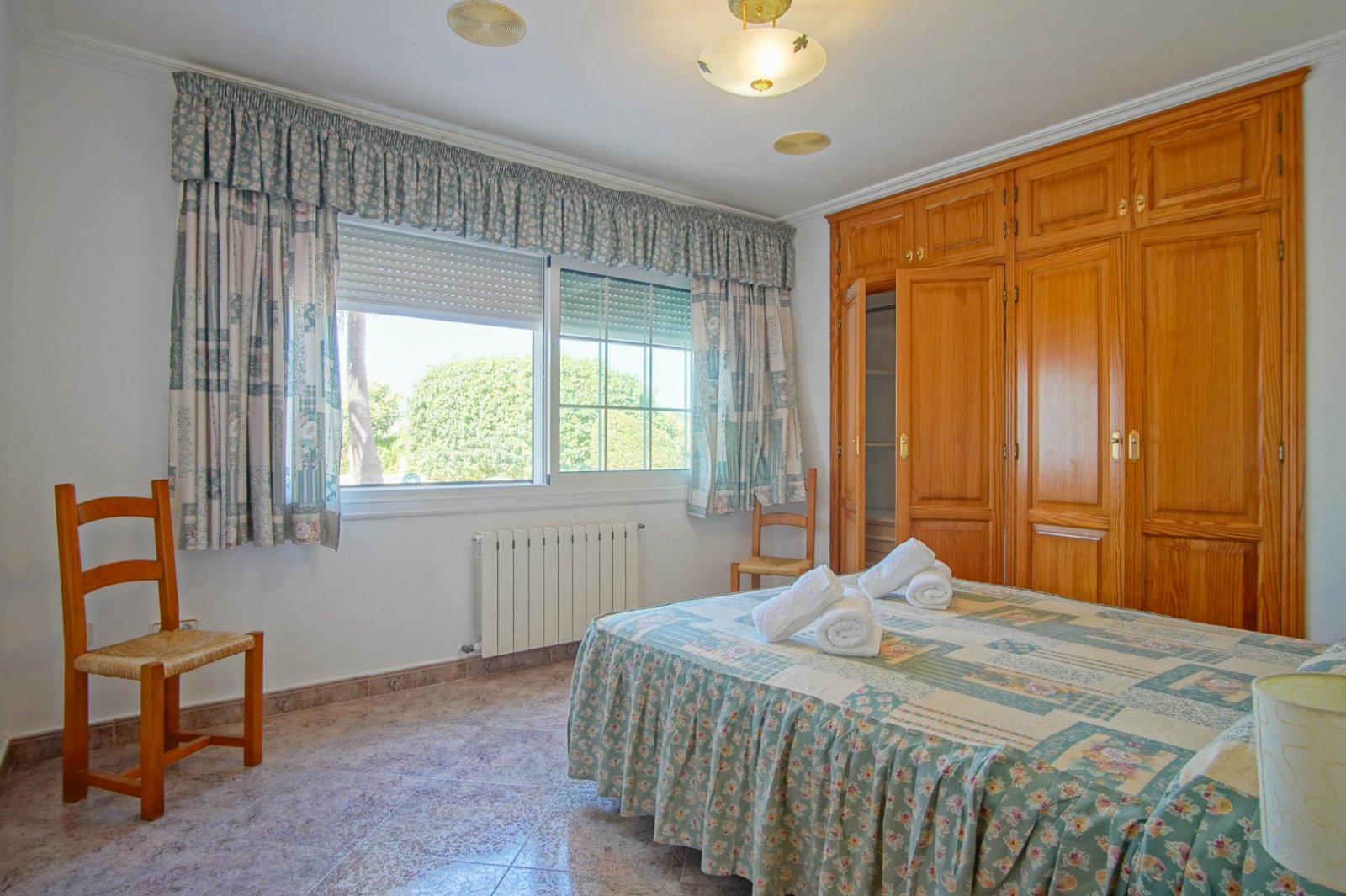 C3XY4422BEN Sehr große Villa mit 3 Gästehäusern auf 11.000 m2 zum Verkauf in Benissa