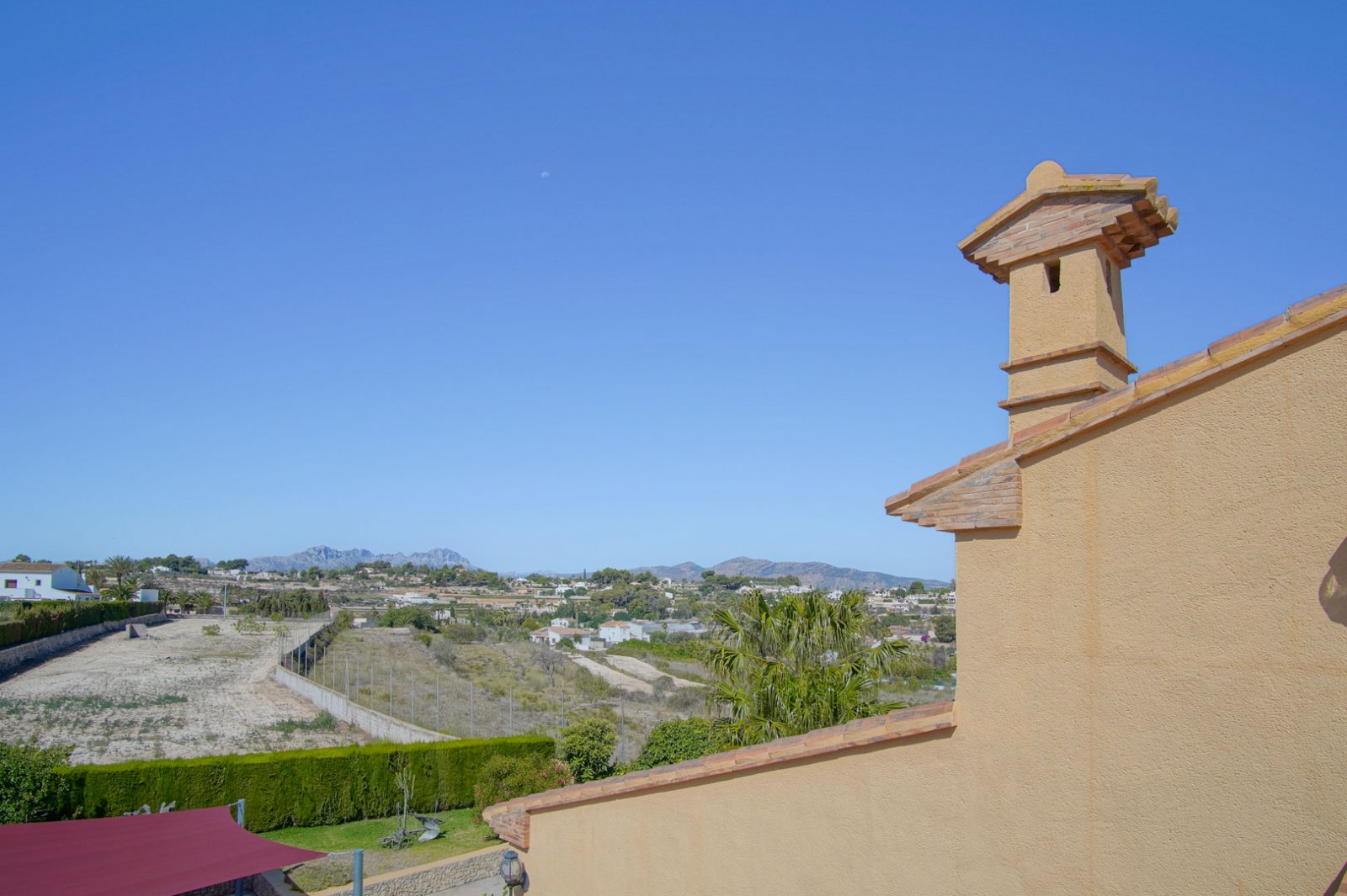 C3XY4422BEN Sehr große Villa mit 3 Gästehäusern auf 11.000 m2 zum Verkauf in Benissa