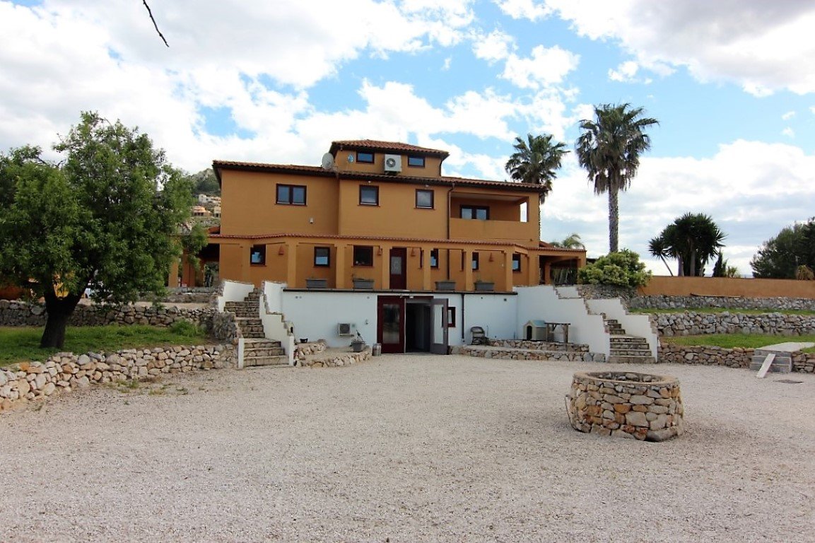 6152PED Geräumige Finca auf einem flachen Grundstück in Pedreguer zu verkaufen