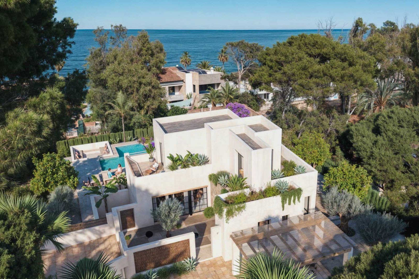 8273DEN Villenprojekt im ibizenkischen Stil mit Pool zu verkaufen, ganz in der Nähe des Strandes.
