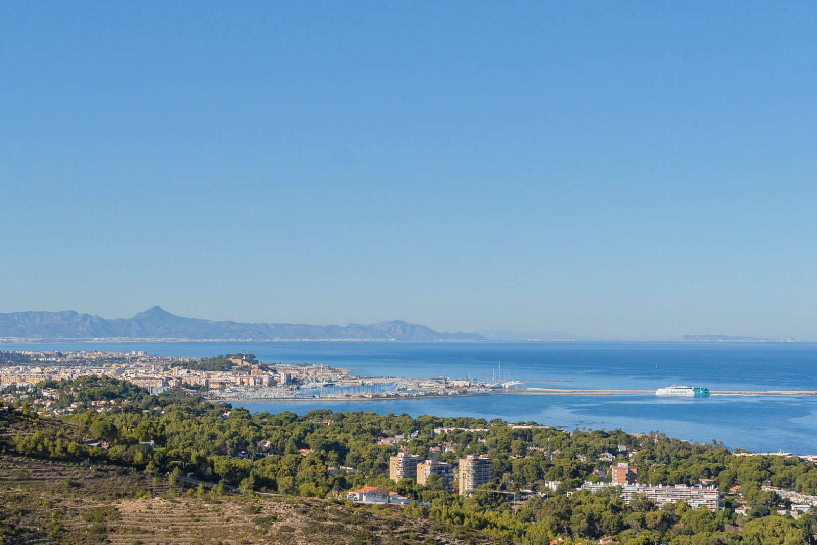 C4XY8285DEN Villa mit Meerblick, Gästeapartment und großem Grundstück zu verkaufen in Las Rotas, Denia.