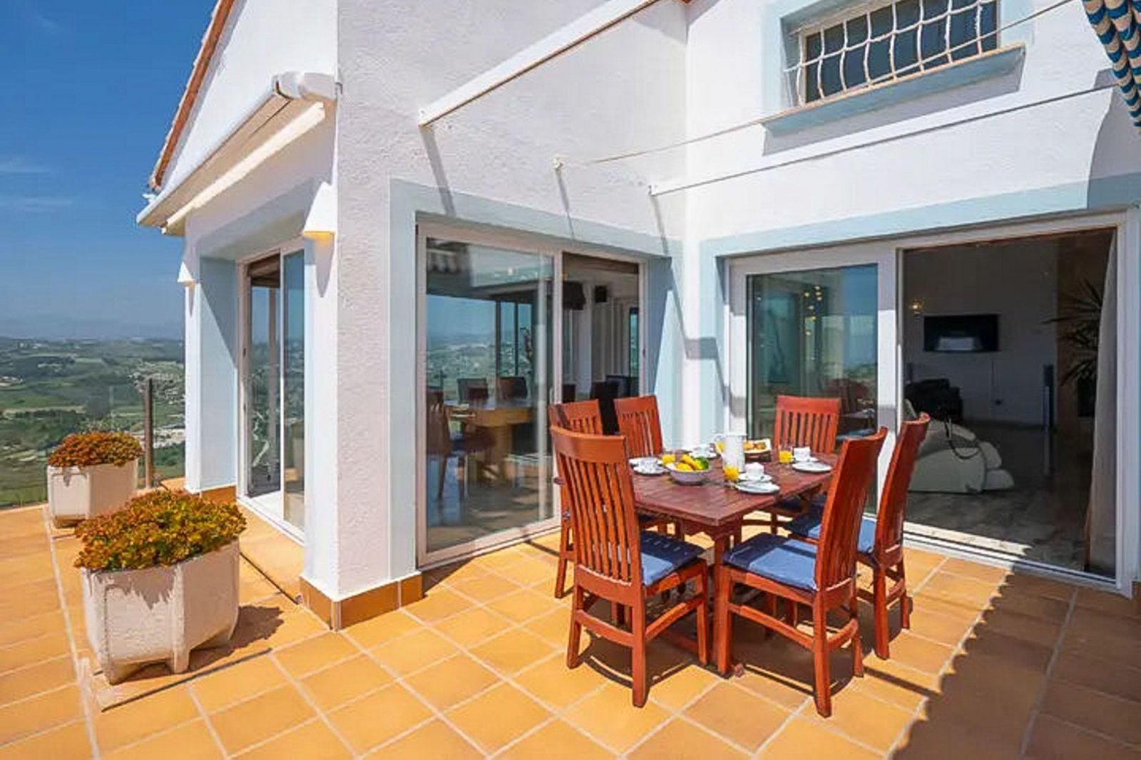 9001MOR Villa mit Pool und Meerblick in Moraira zu verkaufen.