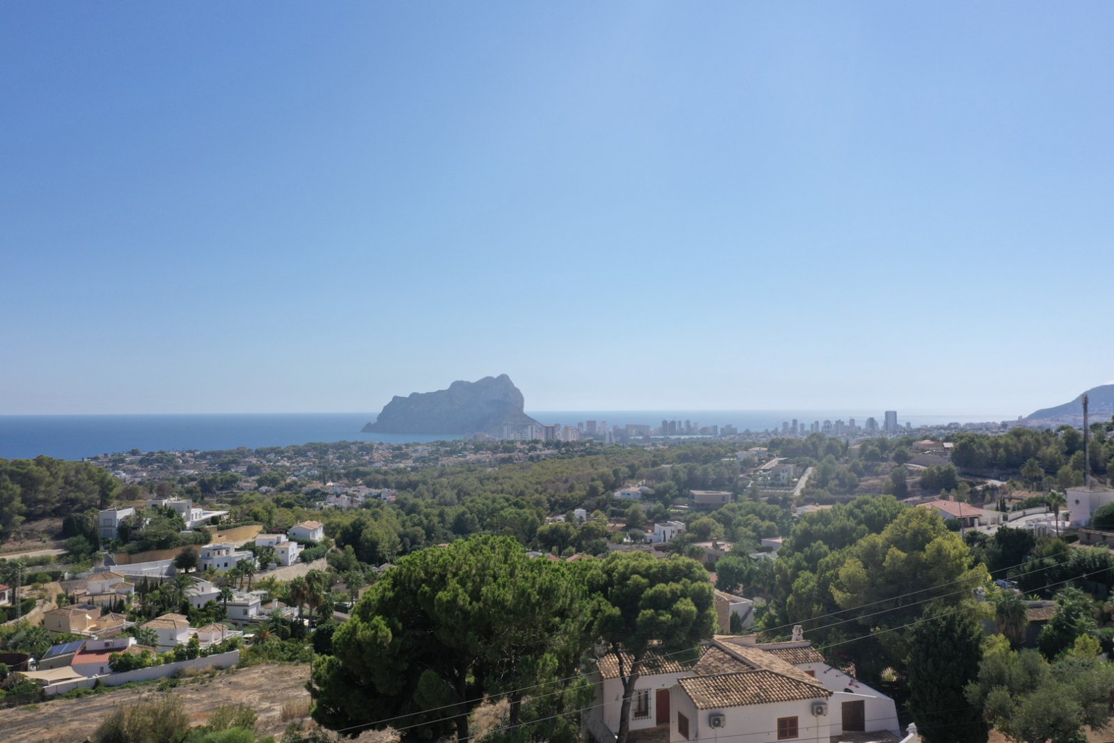4587BEN Luxuriöse Neubauvilla mit Meerblick zum Verkauf in Benissa