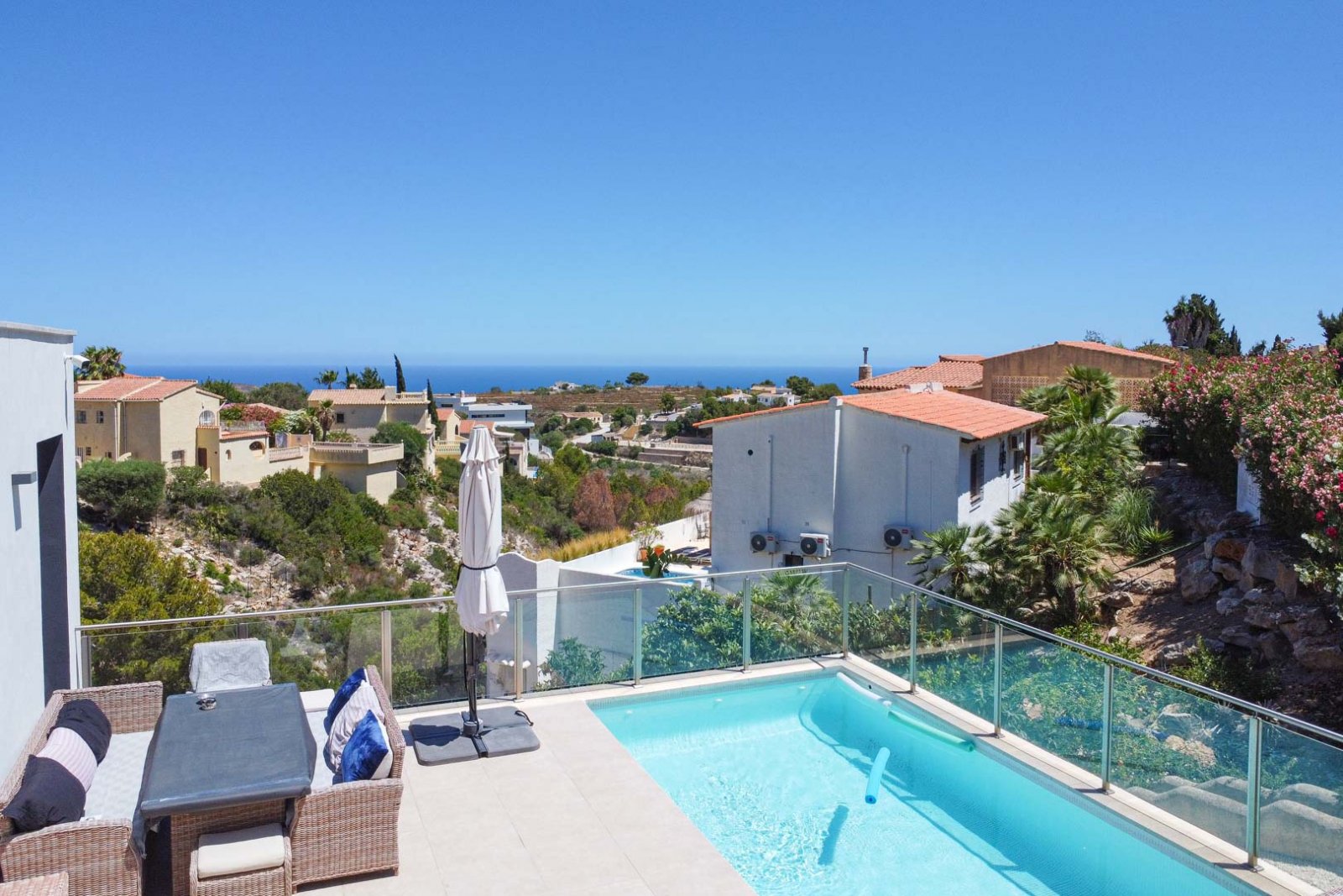 4411BELL Moderne Villa mit Meerblick zum Verkauf in Cumbre del Sol