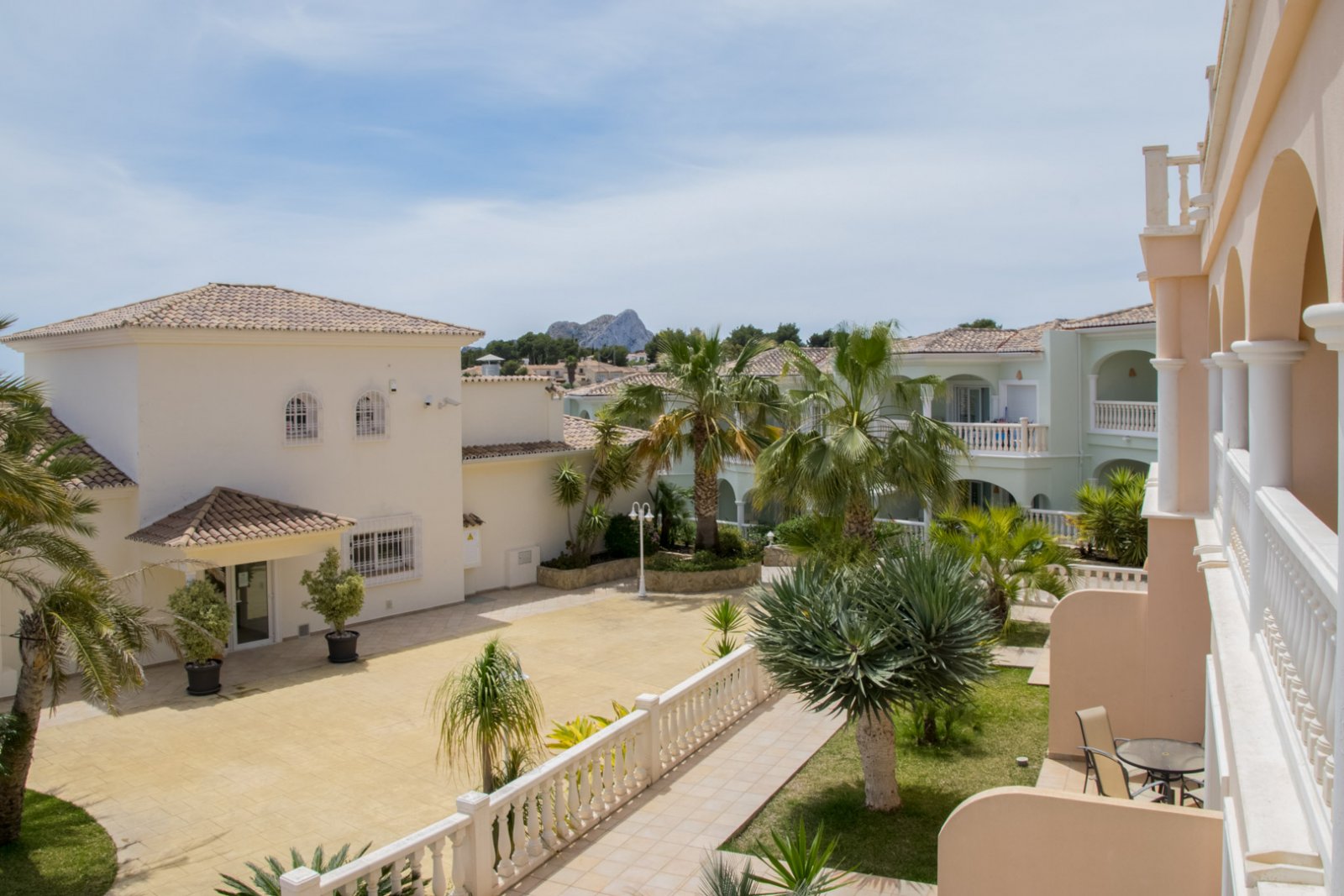 4556BEN Apartment mit Meerblick zum Verkauf in einem Luxusresort in La Fustera, Benissa