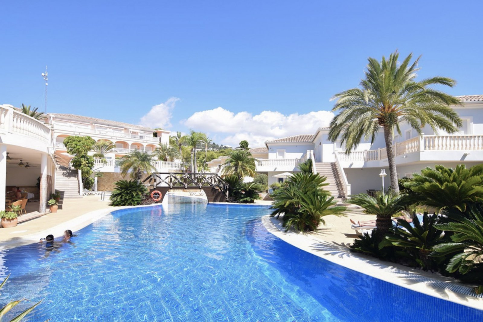 4556BEN Apartment mit Meerblick zum Verkauf in einem Luxusresort in La Fustera, Benissa