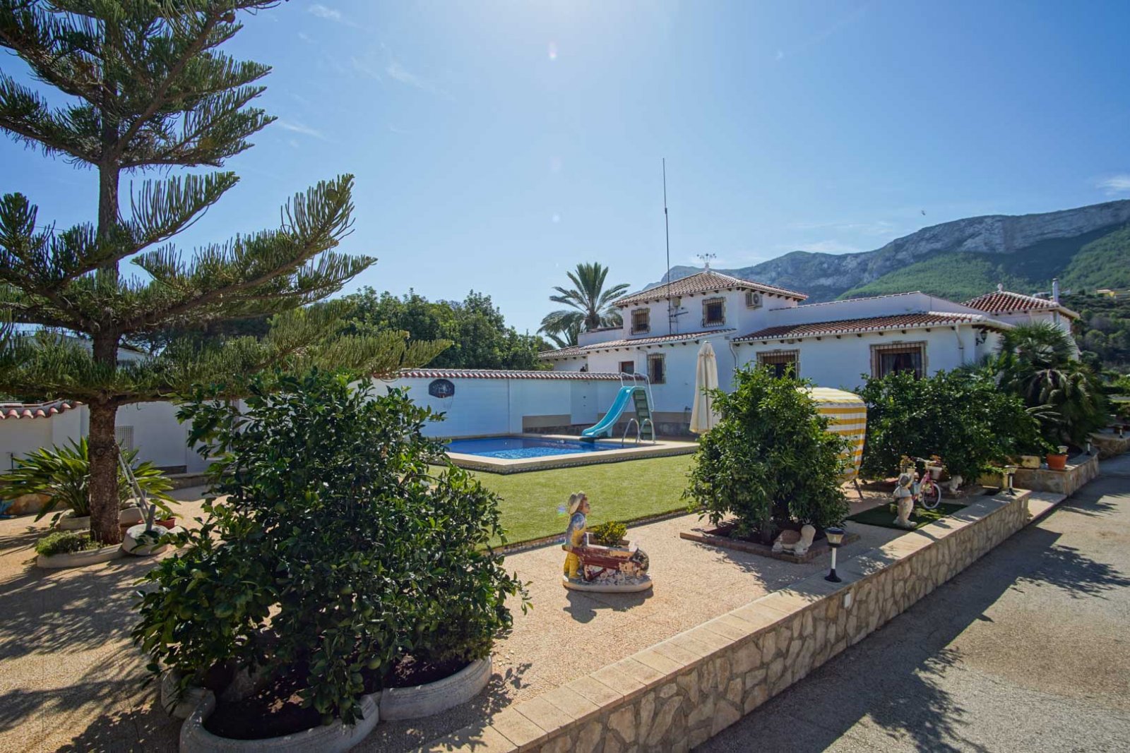 Denia: 8291DEN Doppelhaushälfte zum Verkauf in La Pedrera, Dénia, nur einen Steinwurf vom Zentrum entfernt.  Denia: 8291DEN Doppelhaushälfte zum Verkauf in La Pedrera, Dénia, nur einen Steinwurf vom Zentrum entfernt.