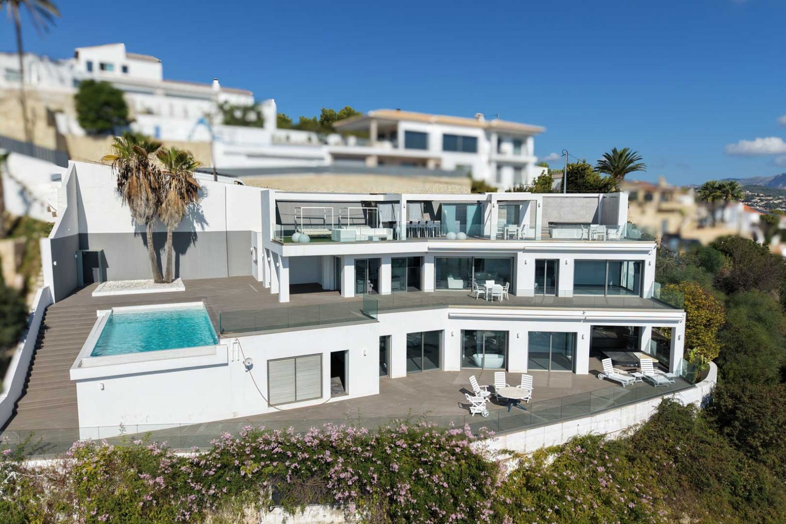 Moraira: 9002MOR Moderne Villa mit Panoramablick auf das Meer in Moraira zu verkaufen.  Moraira: 9002MOR Moderne Villa mit Panoramablick auf das Meer in Moraira zu verkaufen.