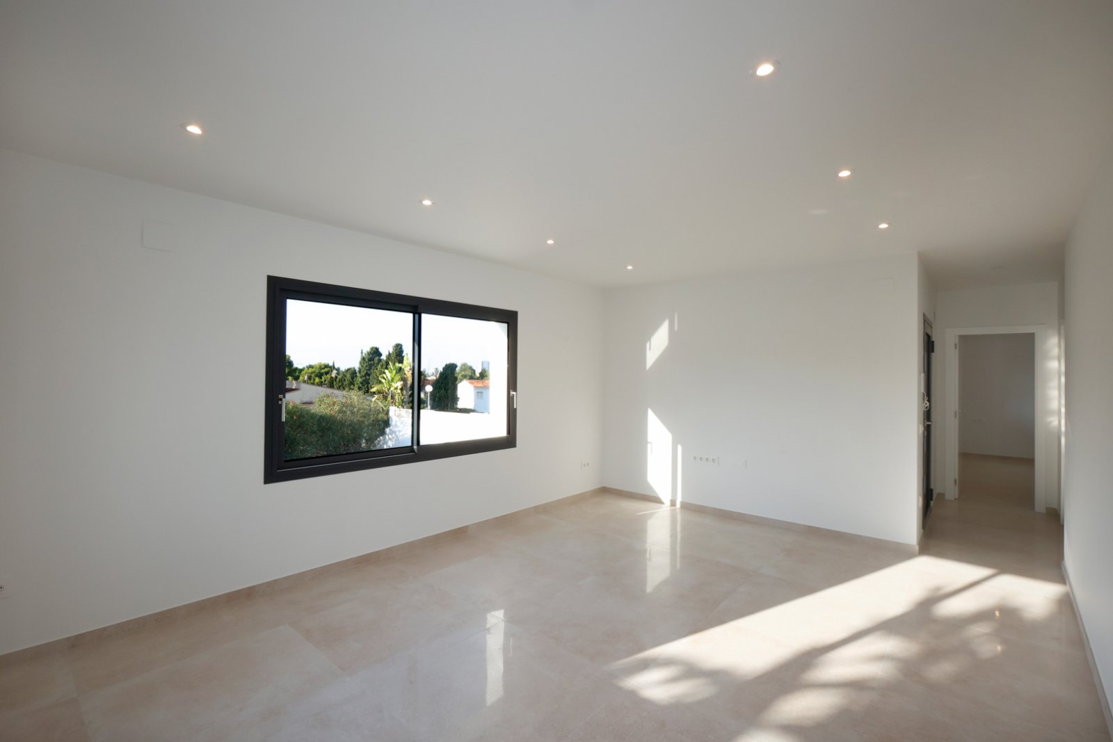 8308CAL Moderne Villa mit Bergblick, zu verkaufen in Calpe.