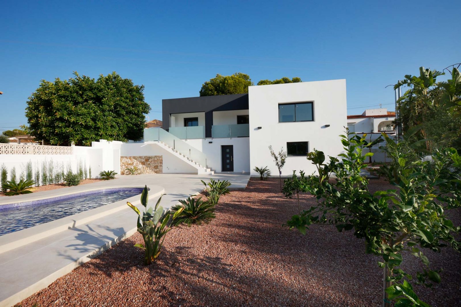 8308CAL Moderne Villa mit Bergblick, zu verkaufen in Calpe.