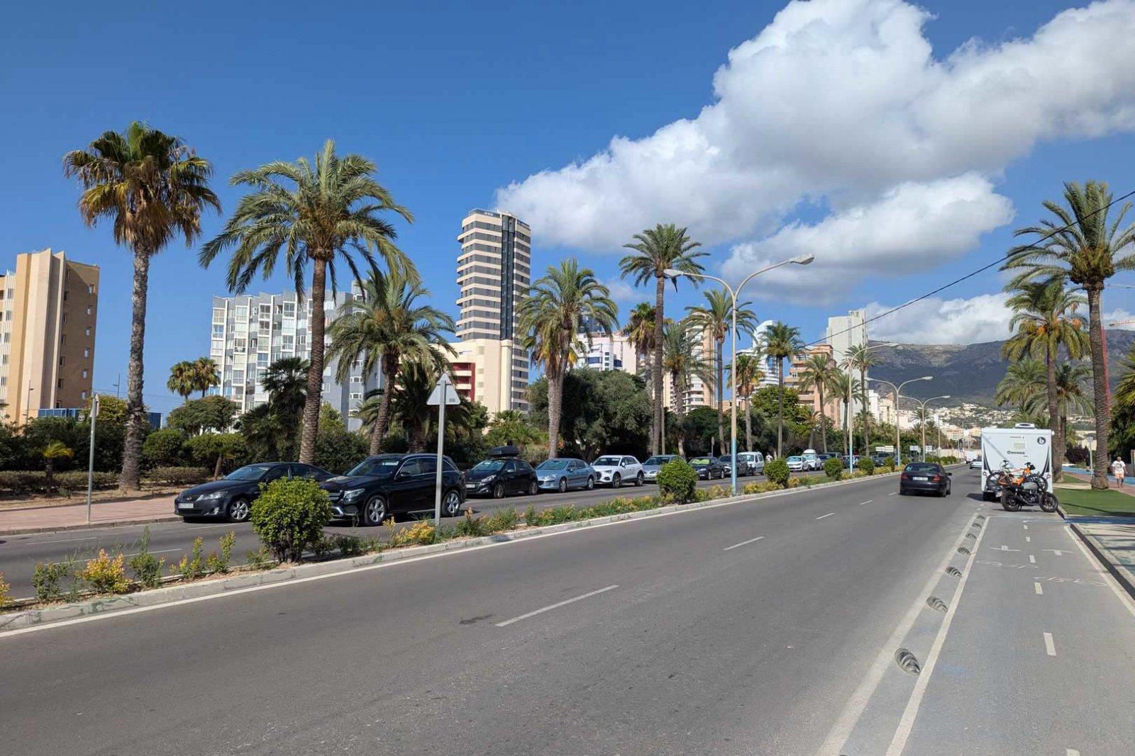 8308CAL Moderne Villa mit Bergblick, zu verkaufen in Calpe.