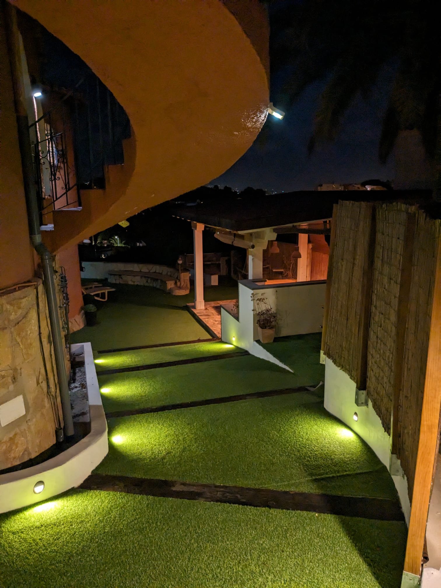 4223CAL Renovierte Villa mit Meerblick und gutem Mietpotenzial zum Verkauf nahe dem Zentrum von Calpe