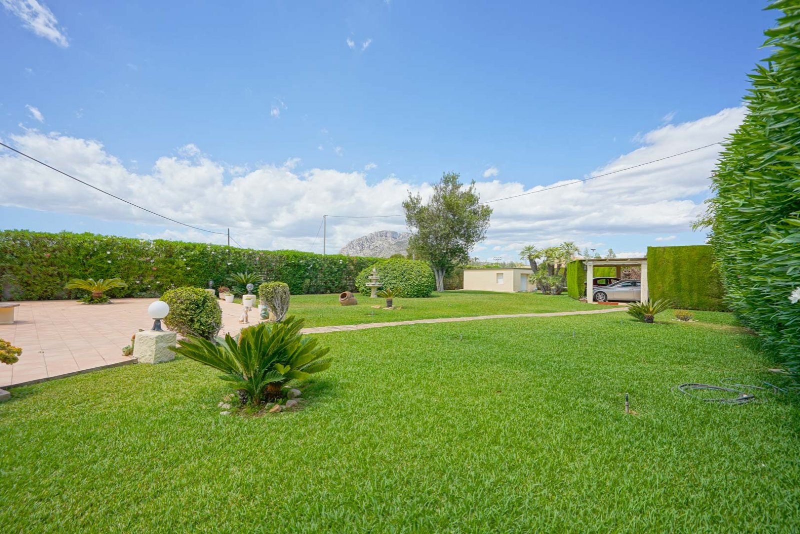 4397ELS Villa auf großem Grundstück mit geräumigem Gästehaus in Els Poblets zu verkaufen