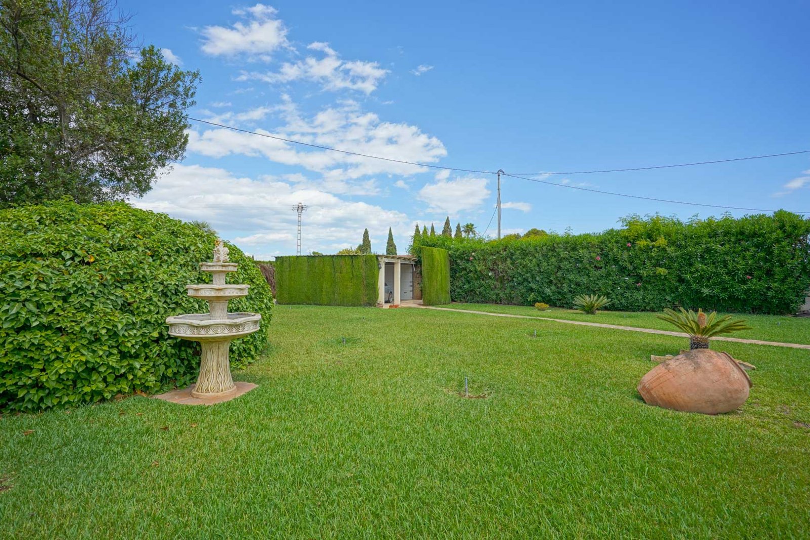 4397ELS Villa auf großem Grundstück mit geräumigem Gästehaus in Els Poblets zu verkaufen