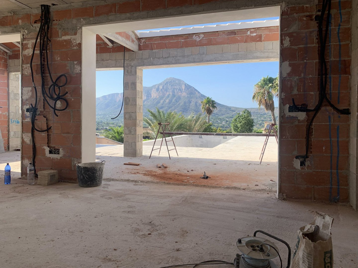 4551JAV Schöne traditionelle Neubauvilla zum Verkauf in Piver, Jávea