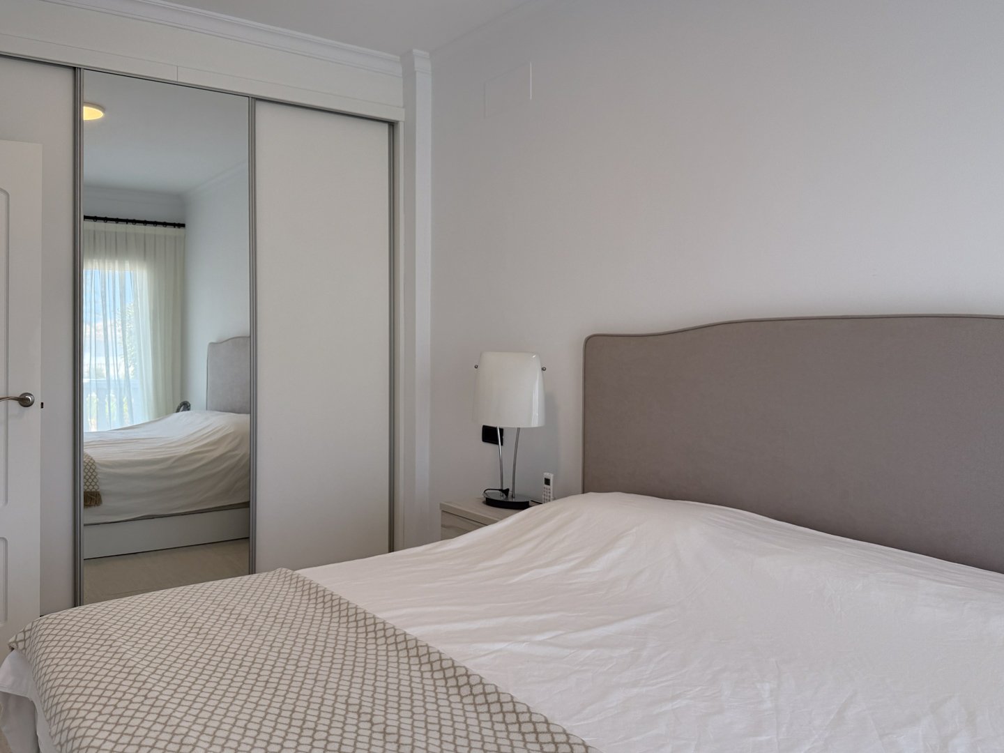 4555BEN Wohnung zum Verkauf in einer Luxus-Urbanisation in La Fustera, Benissa